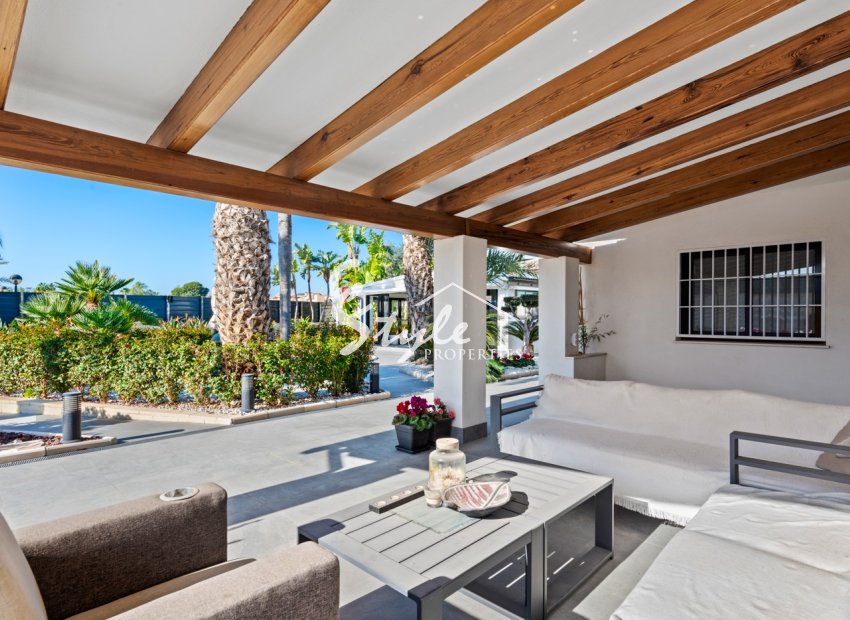 Resale - Villa - San Juan Alicante - Frank Espinós