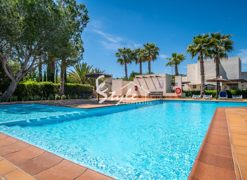 Resale - Villa - San Miguel De Salinas - Las Colinas Golf