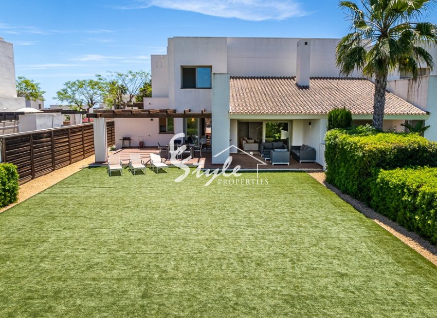 Resale - Villa - San Miguel De Salinas - Las Colinas Golf