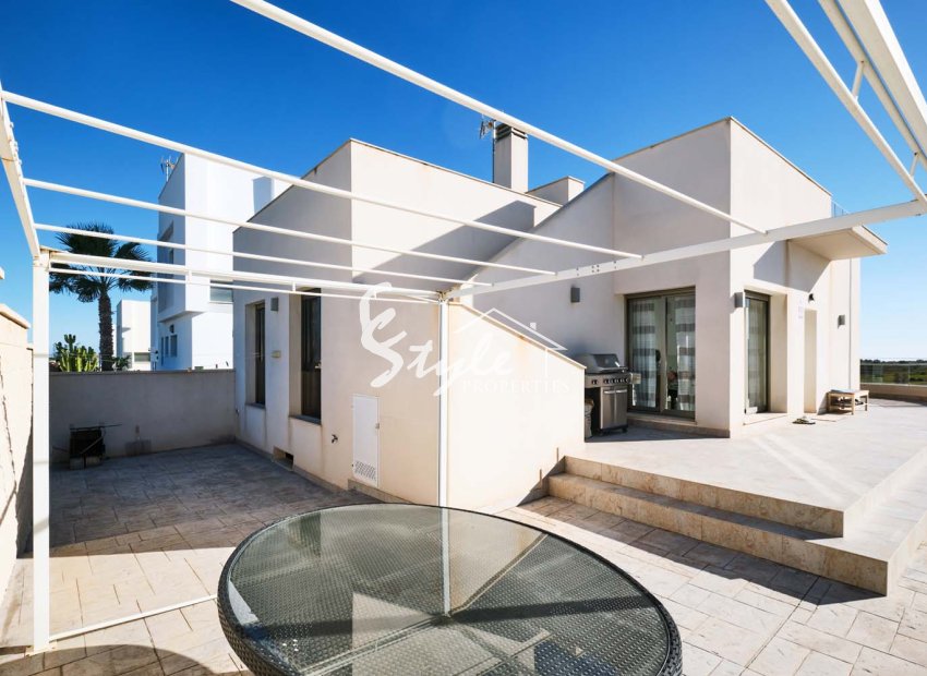 Resale - Villa - San Miguel De Salinas - San Miguel de las Salinas