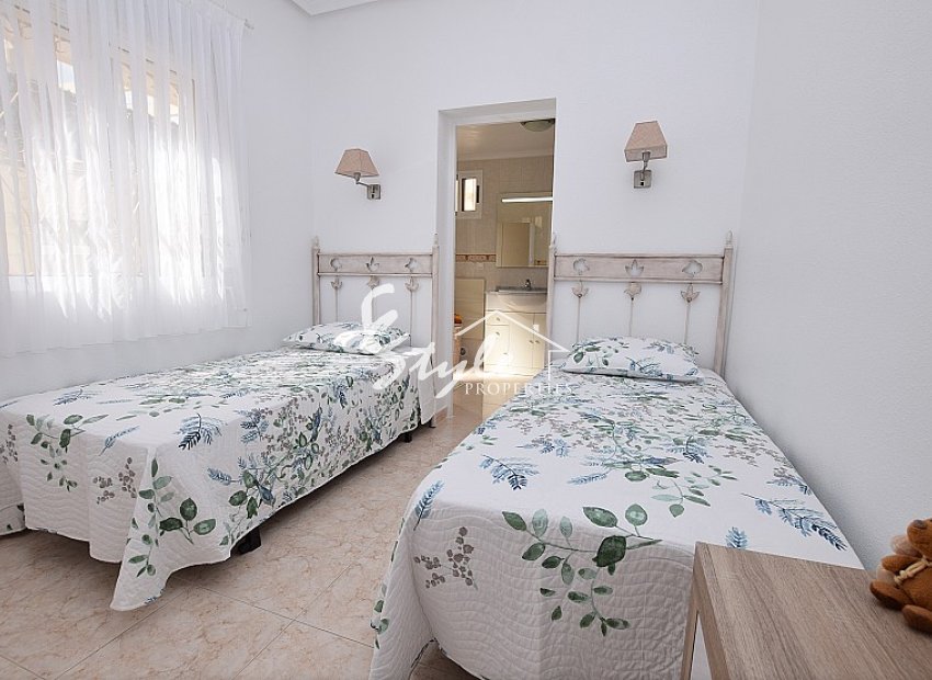 Resale - Villa - San Miguel De Salinas