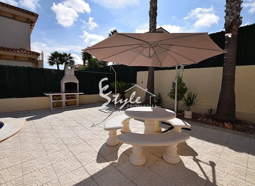 Resale - Villa - San Miguel De Salinas