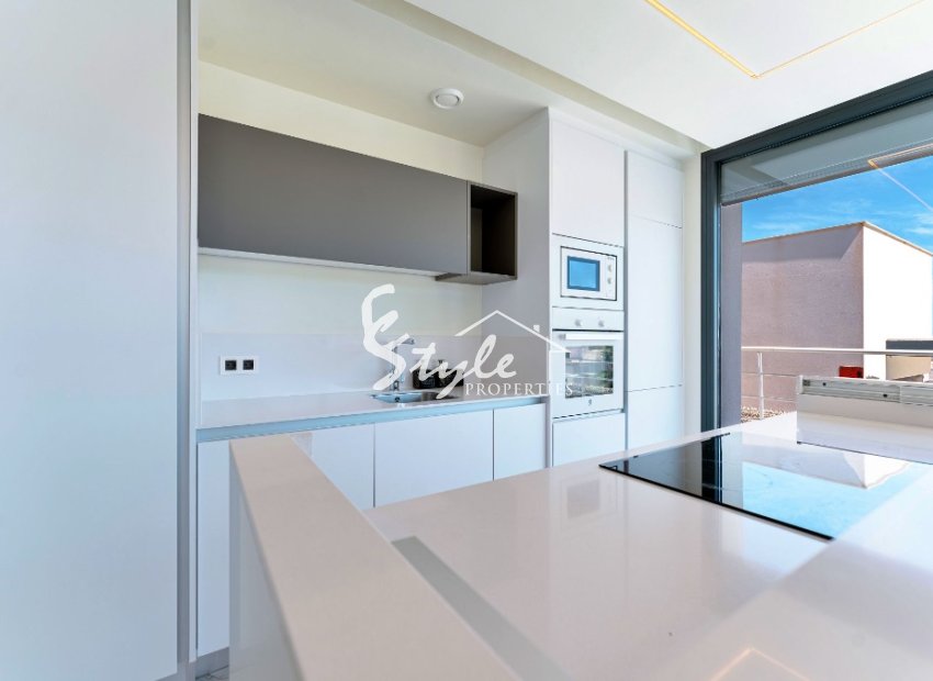 Resale - Villa - San Miguel De Salinas