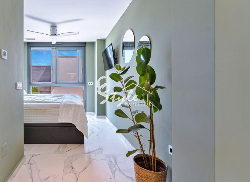 Resale - Villa - San Miguel De Salinas