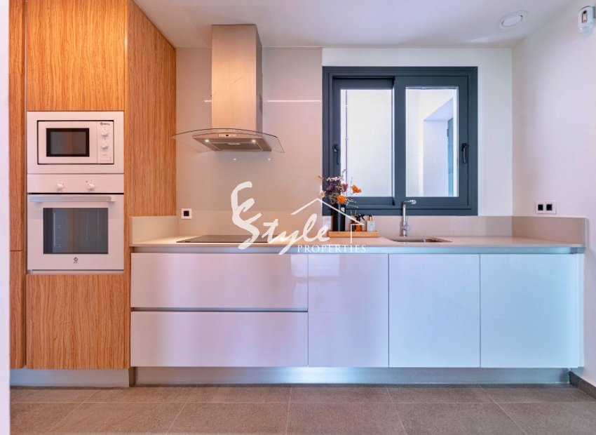 Resale - Villa - San Miguel De Salinas