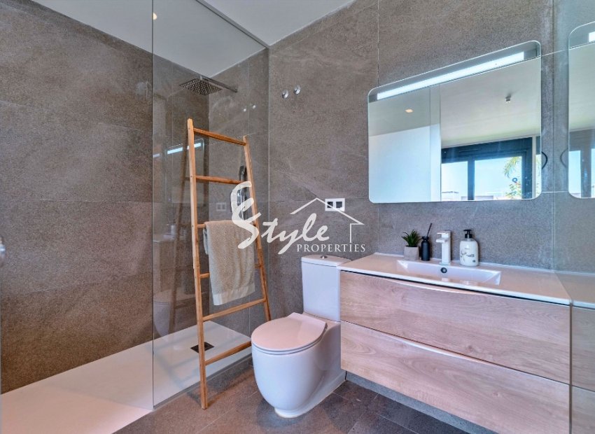 Resale - Villa - San Miguel De Salinas