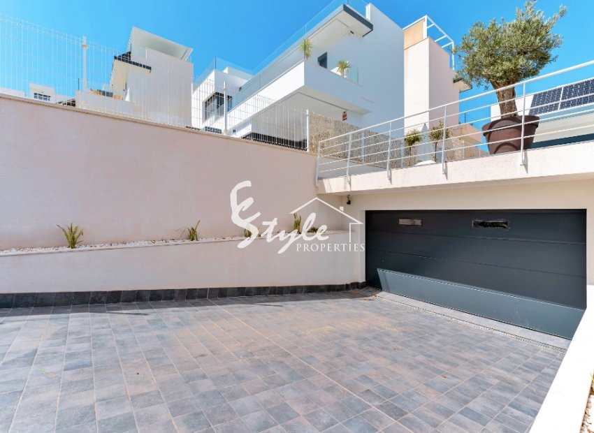Resale - Villa - San Miguel De Salinas