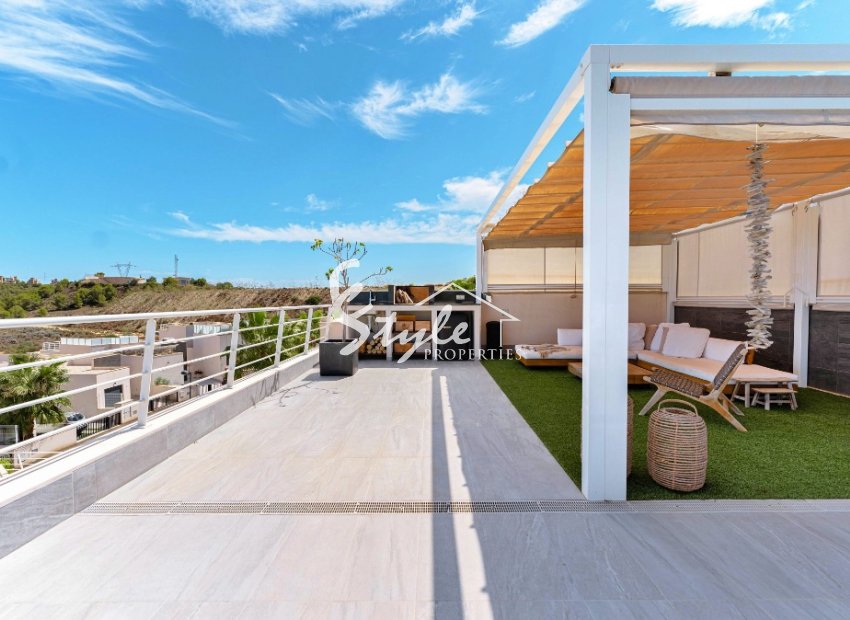 Resale - Villa - San Miguel De Salinas