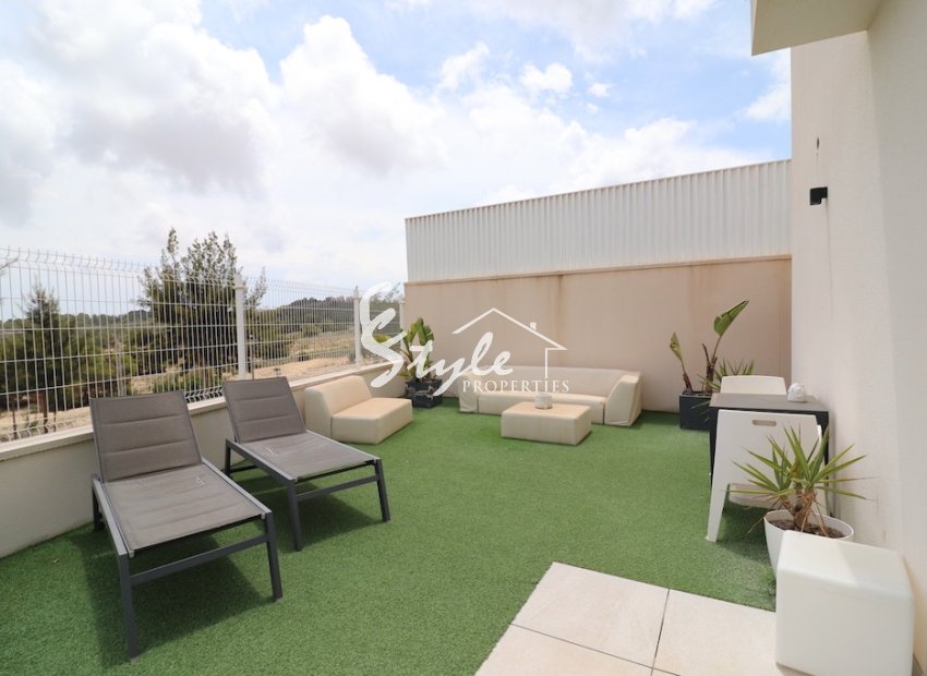 Resale - Villa - San Miguel De Salinas
