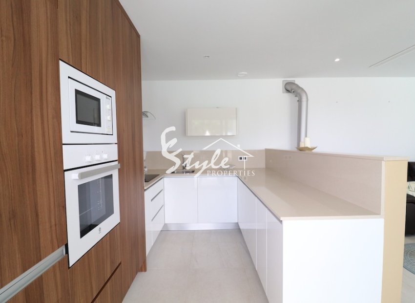 Resale - Villa - San Miguel De Salinas