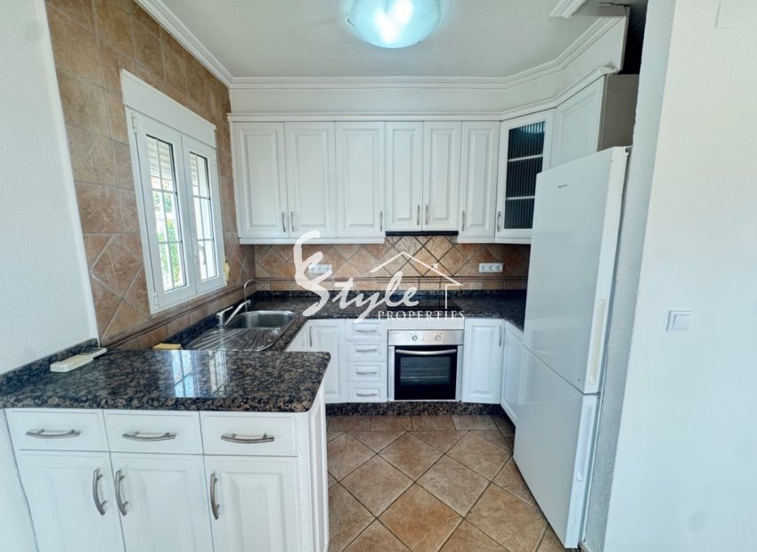 Resale - Villa - San Miguel De Salinas