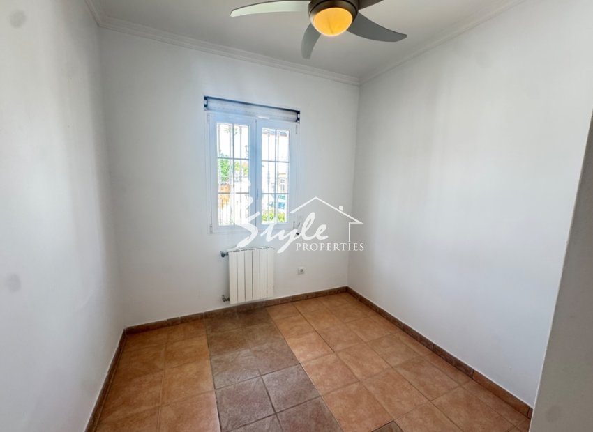 Resale - Villa - San Miguel De Salinas