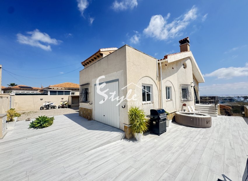Resale - Villa - San Miguel De Salinas