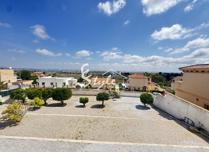 Resale - Villa - San Miguel De Salinas