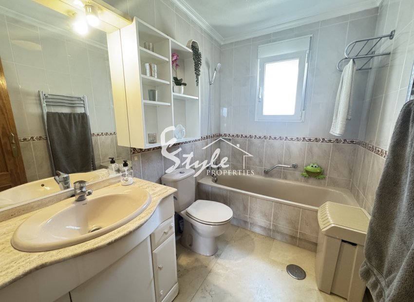 Resale - Villa - San Miguel De Salinas