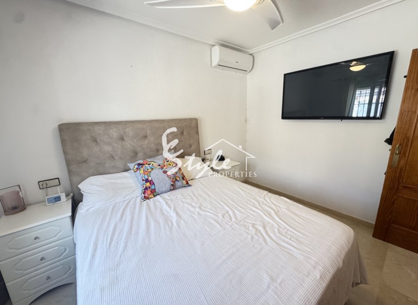 Resale - Villa - San Miguel De Salinas