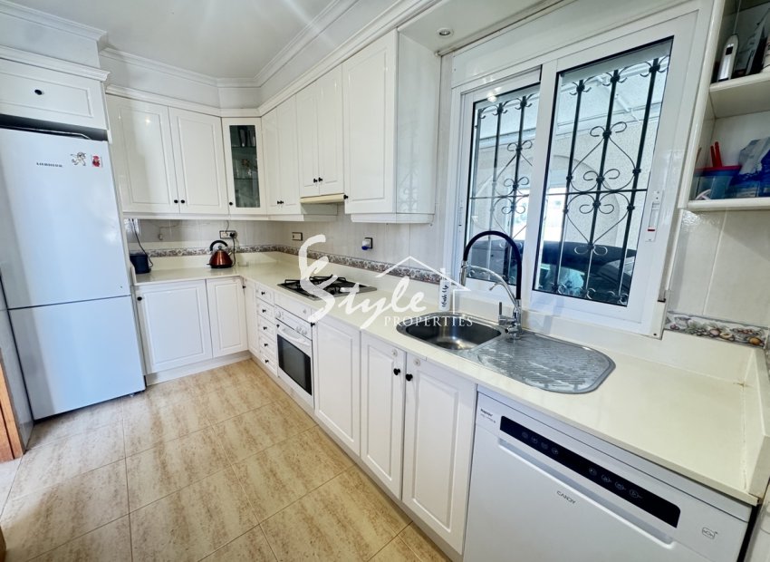 Resale - Villa - San Miguel De Salinas