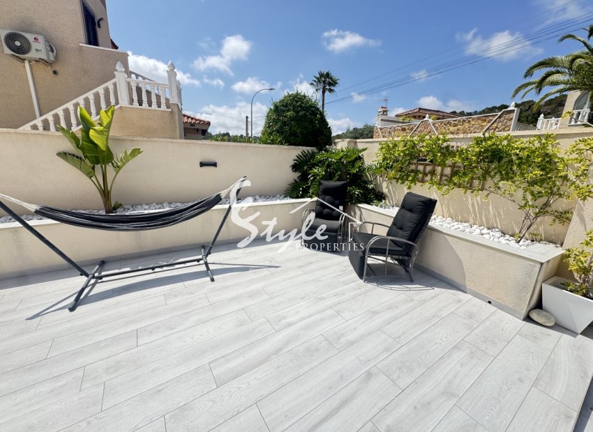 Resale - Villa - San Miguel De Salinas