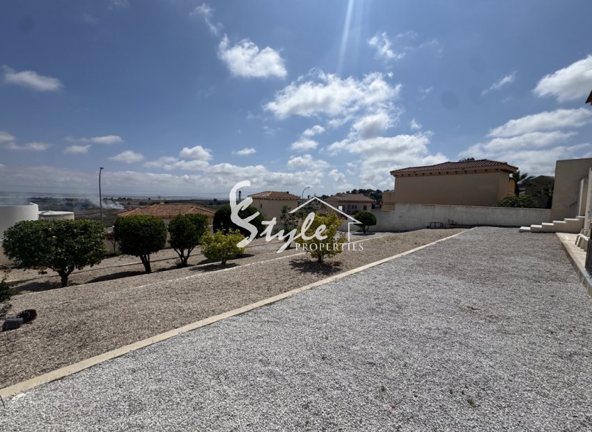 Resale - Villa - San Miguel De Salinas