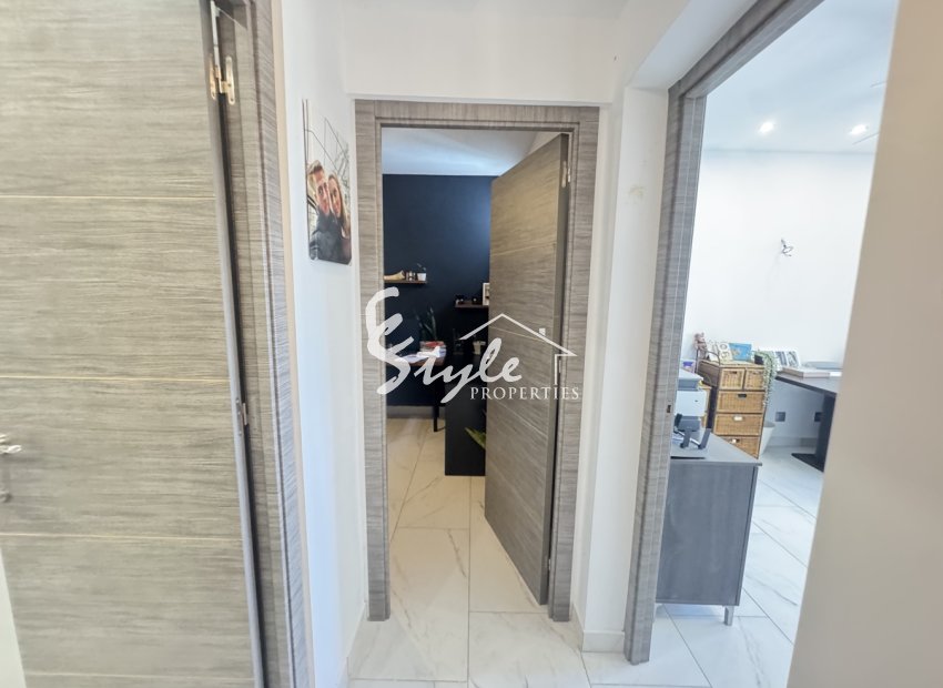 Resale - Villa - San Miguel De Salinas