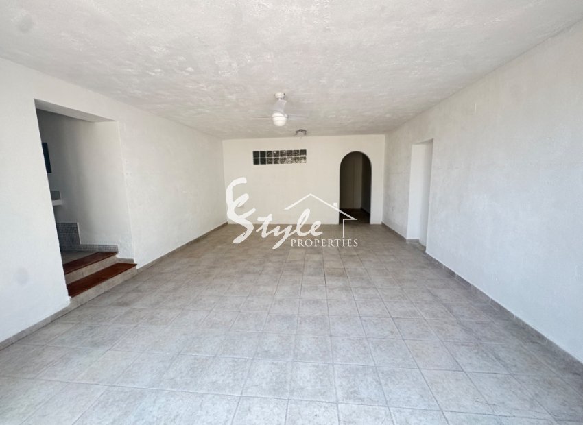 Resale - Villa - San Miguel - San Miguel De Salinas