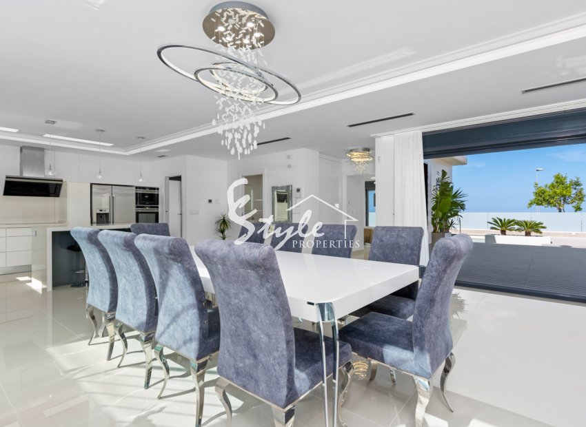 Resale - Villa - San Miguel - San Miguel De Salinas