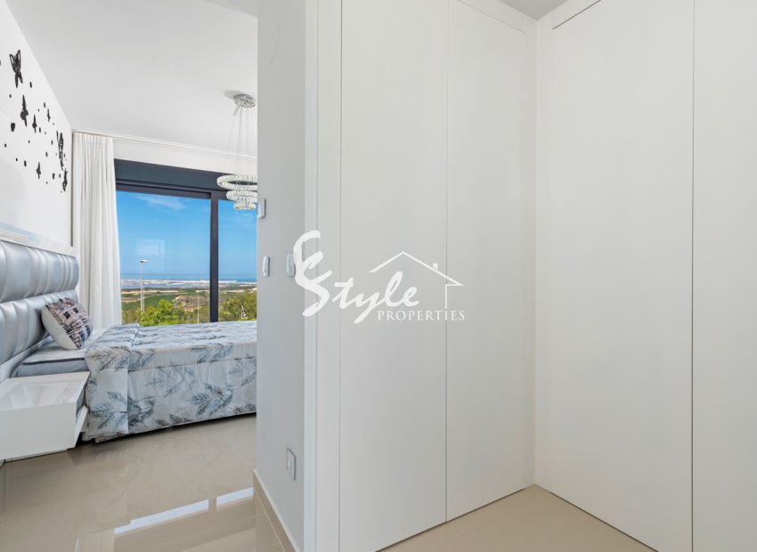 Resale - Villa - San Miguel - San Miguel De Salinas