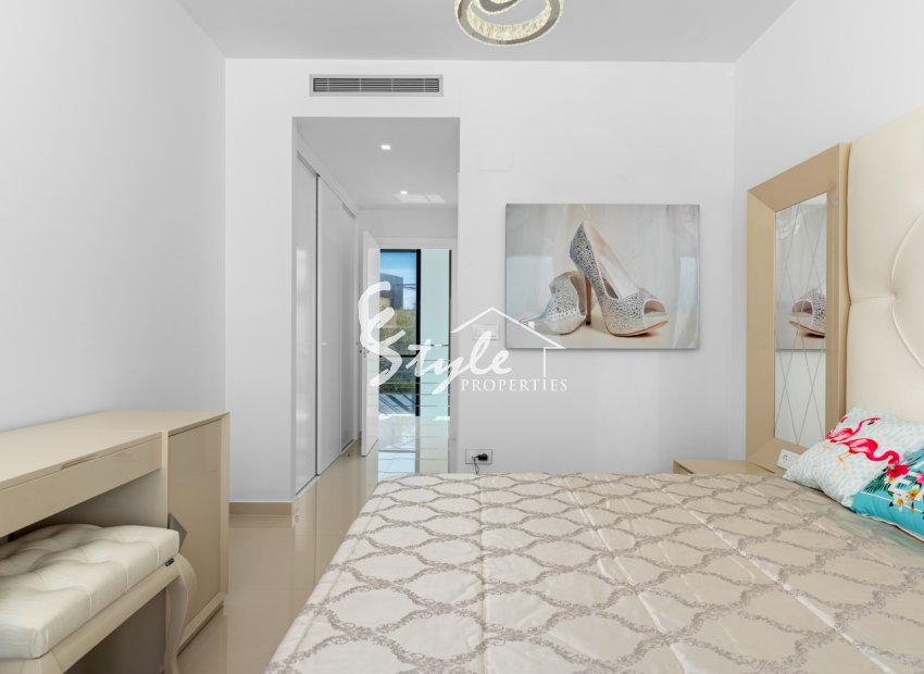 Resale - Villa - San Miguel - San Miguel De Salinas