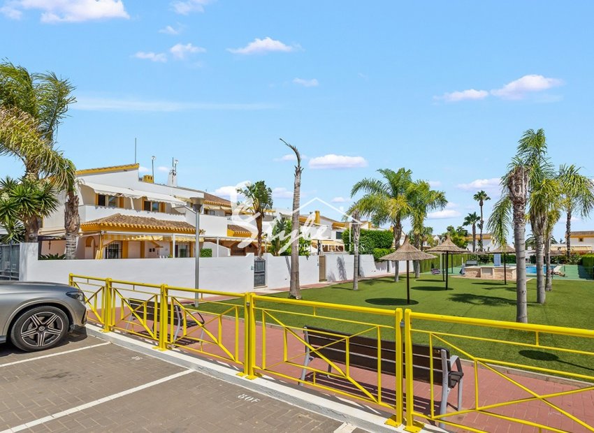 Resale - Villa - Torre de La Horadada - Pueblo Latino