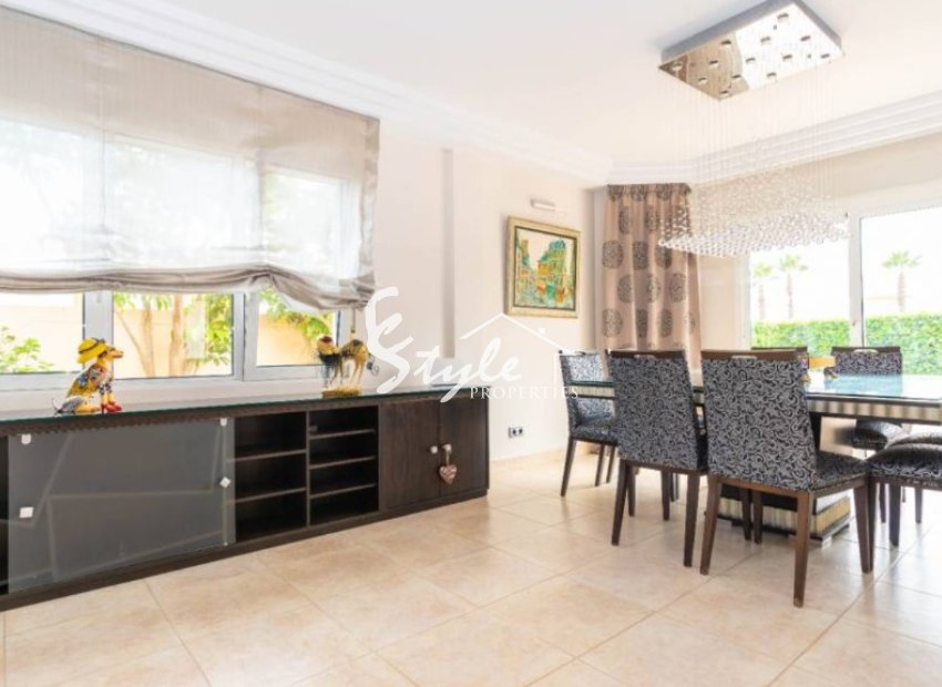 Resale - Villa - Torrevieja - Aguas Nuevas