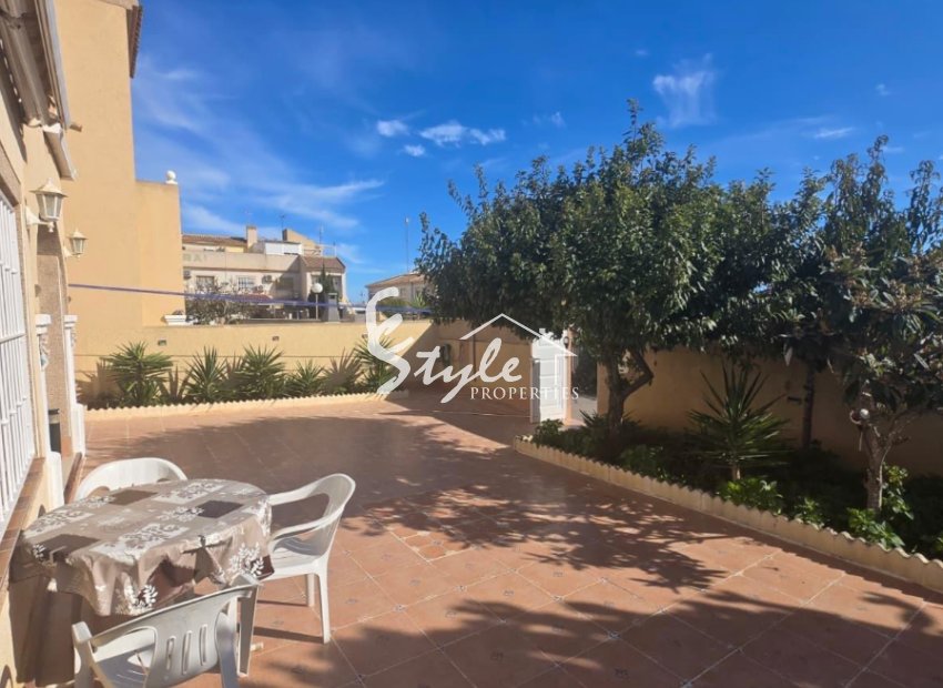 Resale - Villa - Torrevieja - Aguas Nuevas