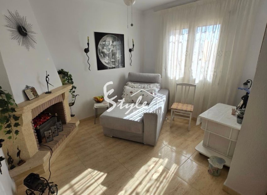 Resale - Villa - Torrevieja - Aguas Nuevas