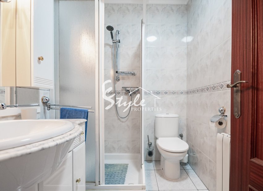 Resale - Villa - Torrevieja - Calas Blancas