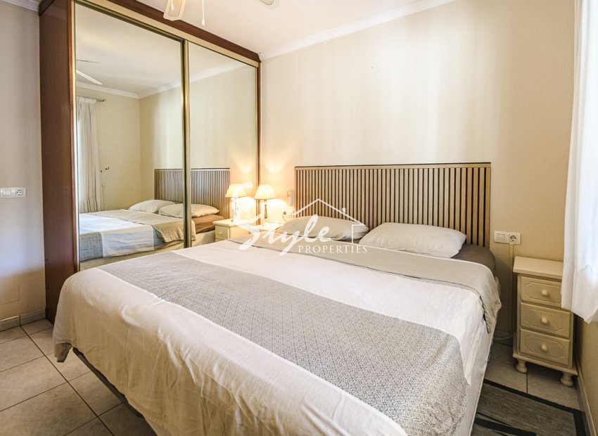 Resale - Villa - Torrevieja - Calas Blancas