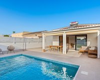 Resale - Villa - Torrevieja - El Chaparal