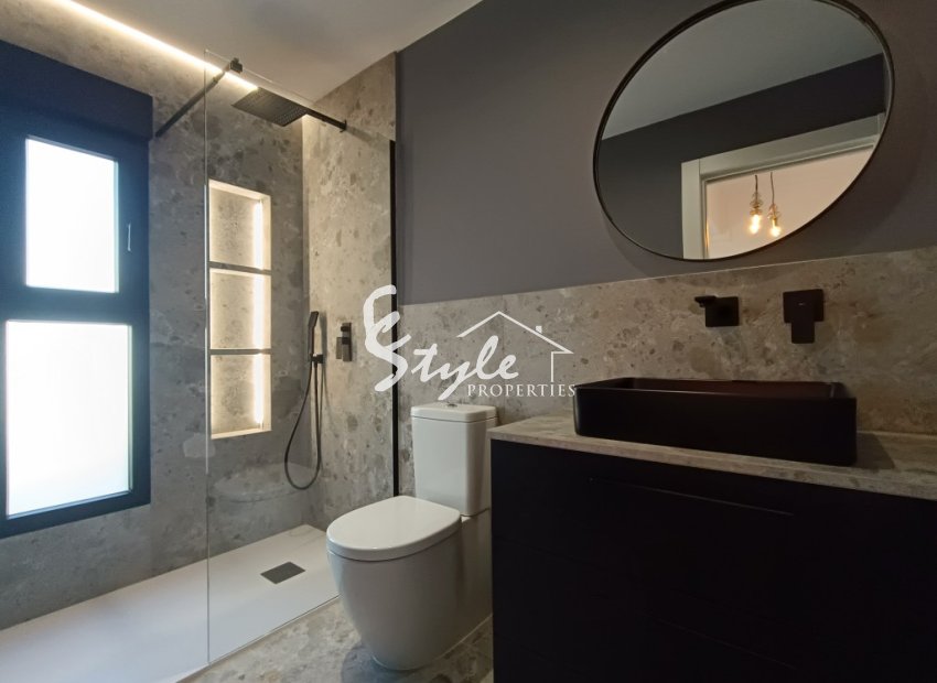 Resale - Villa - Torrevieja - El Chaparal