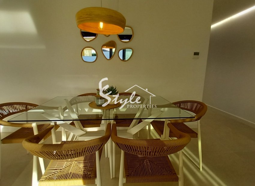 Resale - Villa - Torrevieja - El Chaparal