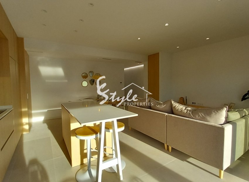 Resale - Villa - Torrevieja - El Chaparal