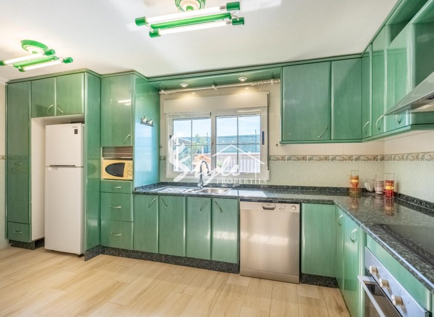 Resale - Villa - Torrevieja - El Chaparal