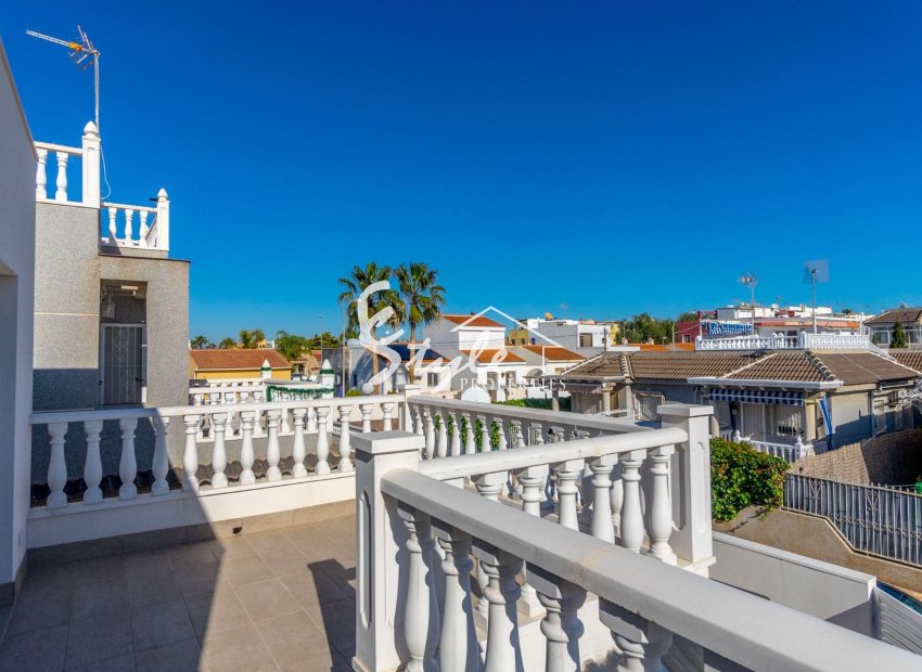 Resale - Villa - Torrevieja - El Chaparal