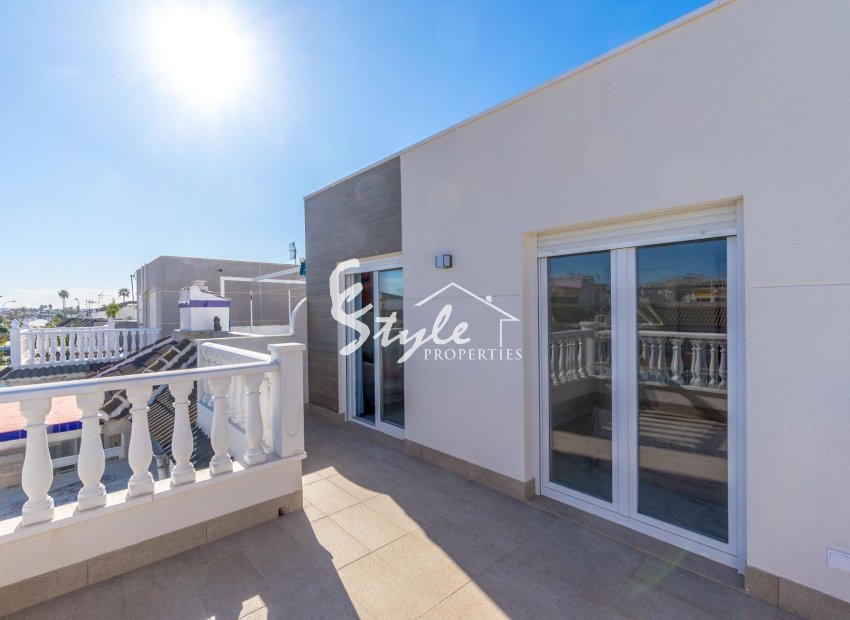 Resale - Villa - Torrevieja - El Chaparal