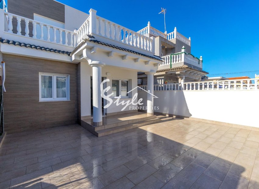 Resale - Villa - Torrevieja - El Chaparal