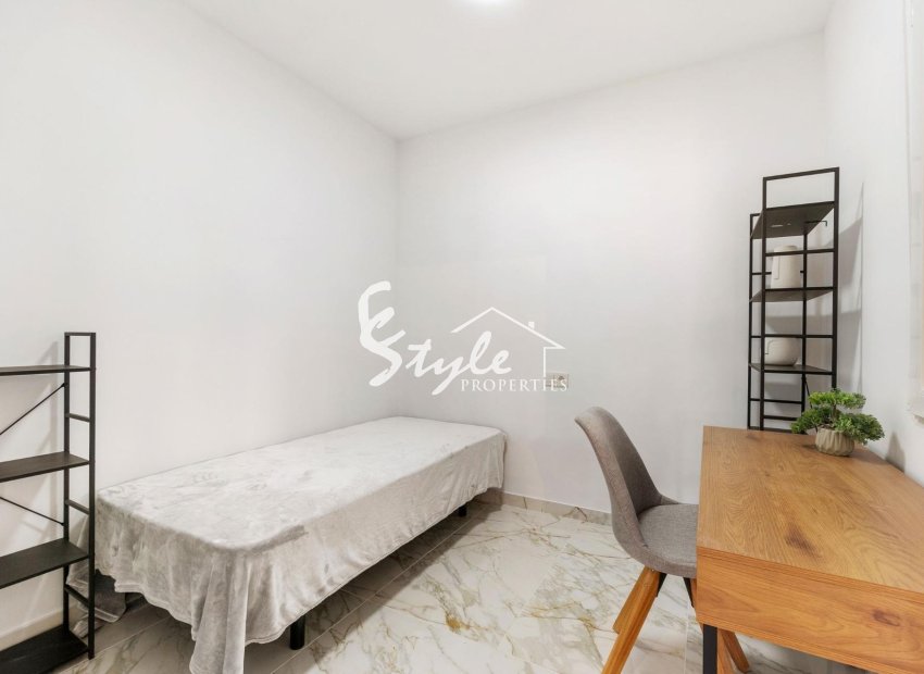 Resale - Villa - Torrevieja - El Chaparal