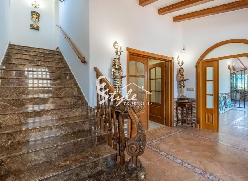 Resale - Villa - Torrevieja - El Chaparal