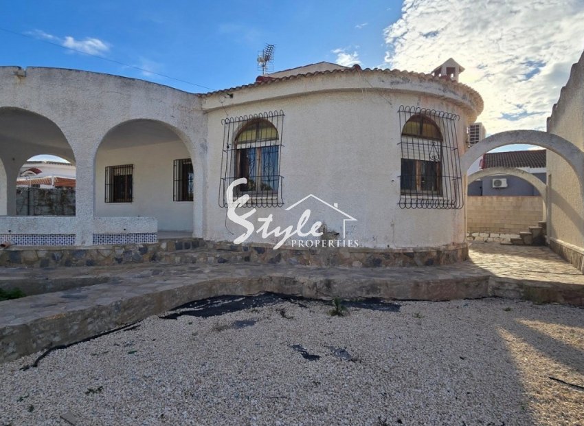 Resale - Villa - Torrevieja - El Chaparal