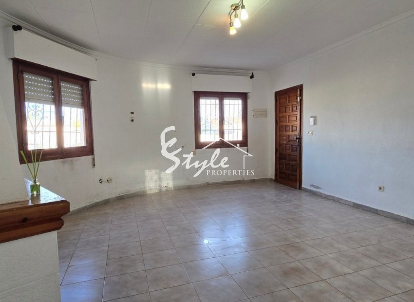 Resale - Villa - Torrevieja - El Chaparal
