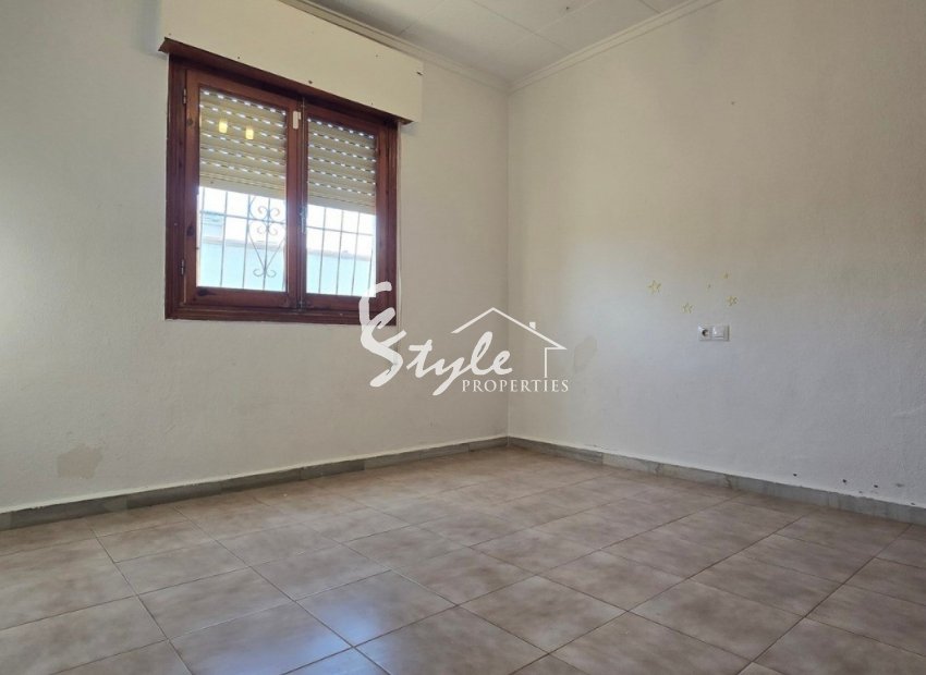 Resale - Villa - Torrevieja - El Chaparal