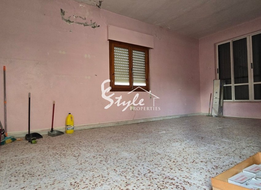 Resale - Villa - Torrevieja - El Chaparal