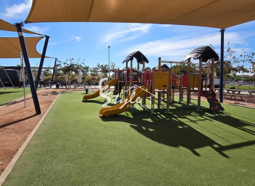 Resale - Villa - Torrevieja - El Chaparal