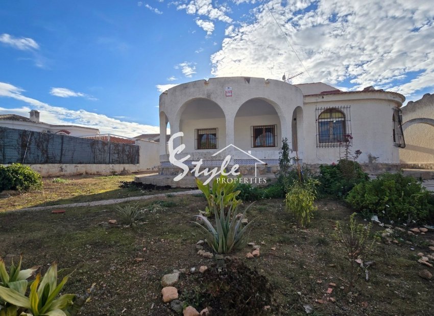 Resale - Villa - Torrevieja - El Chaparal